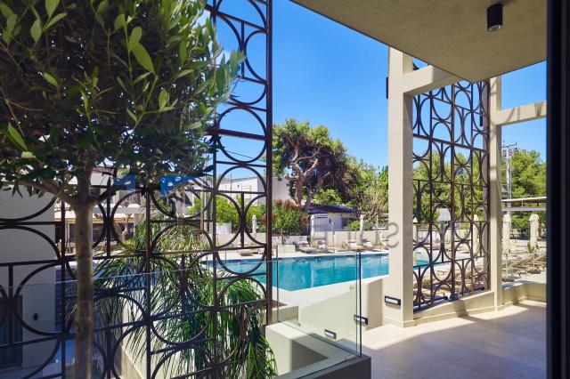 Inea Hotel & Suites