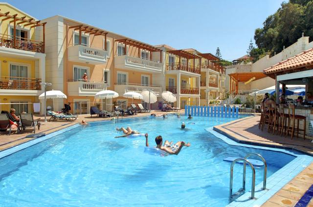 Porto Kalamaki Aparthotel