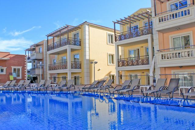 Porto Kalamaki Aparthotel