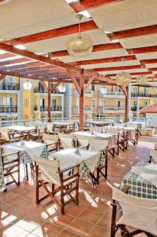 Porto Kalamaki Aparthotel