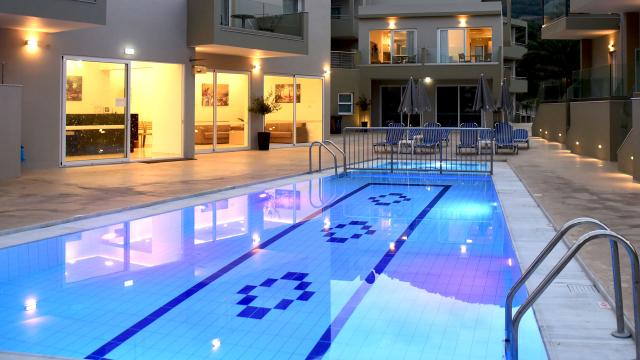Blue Horizon Apartments