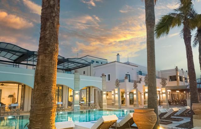 Grecotel Plaza Spa Apartments 