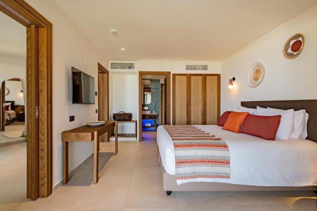 Minos Hotel