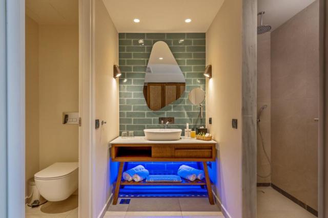 Minos Hotel