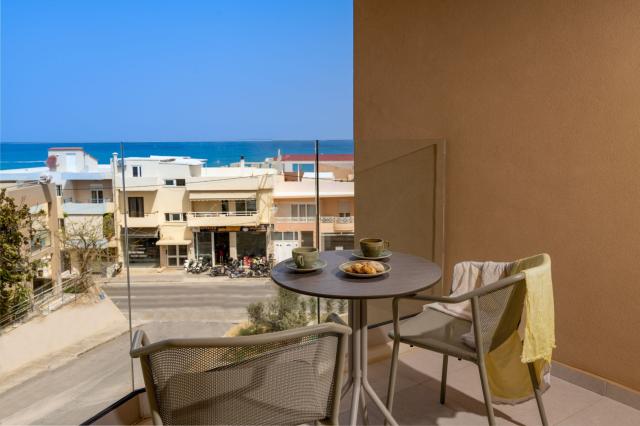 Minos Hotel