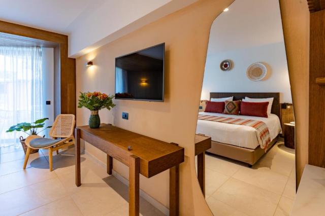Minos Hotel