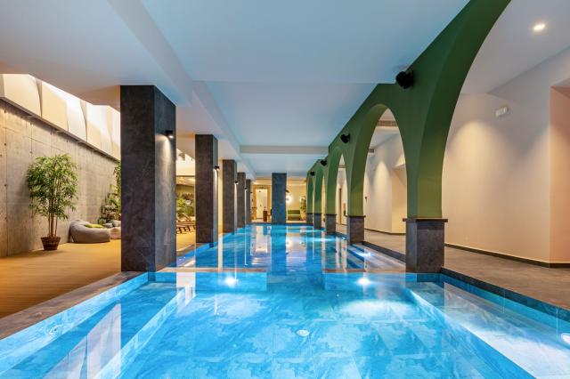 Minos Hotel