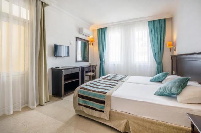 Kleopatra Royal Palm Hotel