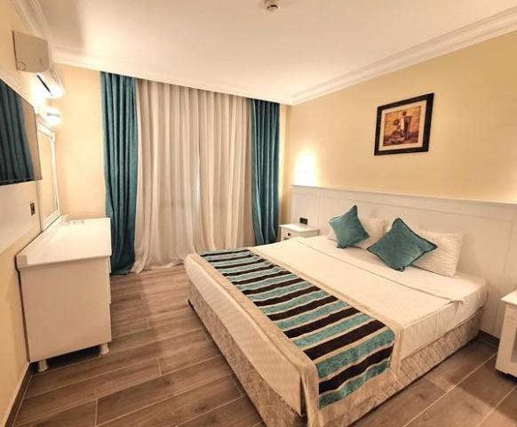 Kleopatra Royal Palm Hotel