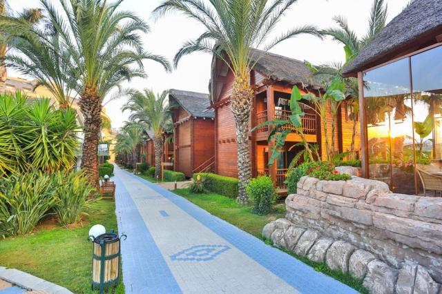 Long Beach Resort & Spa