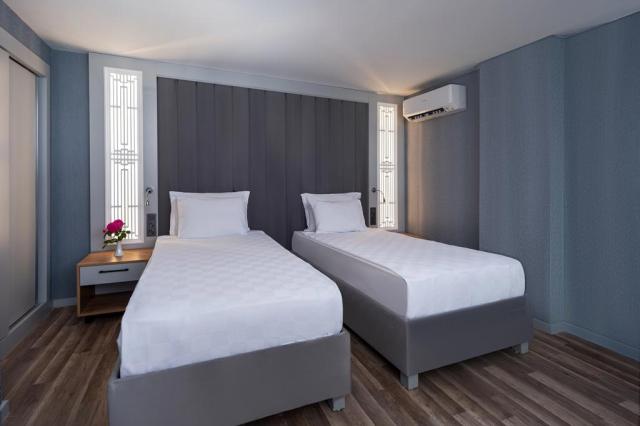 Siam Elegance Hotels & Spa