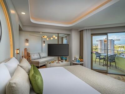 Delphin Palace