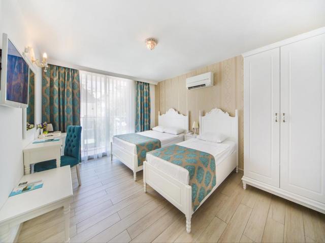 Kleopatra Atlas Hotel