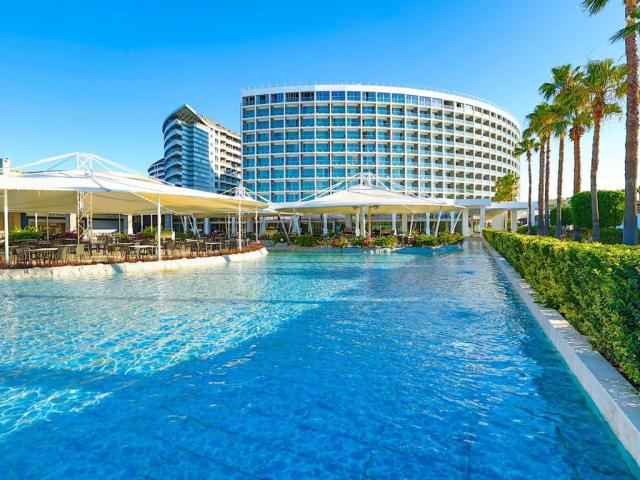Amara Centro Resort 