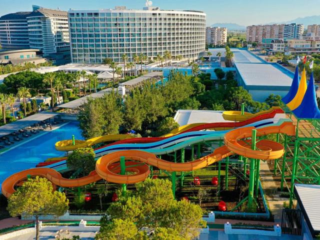 Amara Centro Resort 