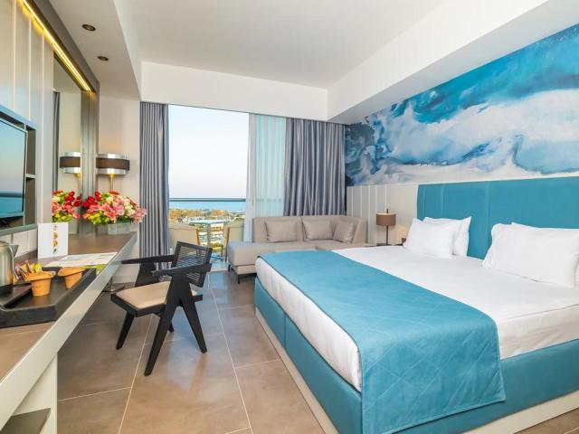 Amara Centro Resort 