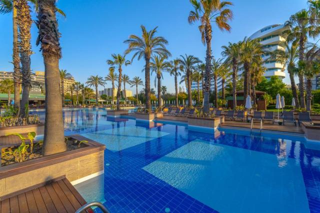 Concorde Deluxe Resort