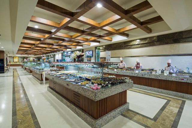 Crystal Hotels Family Resort & Spa 