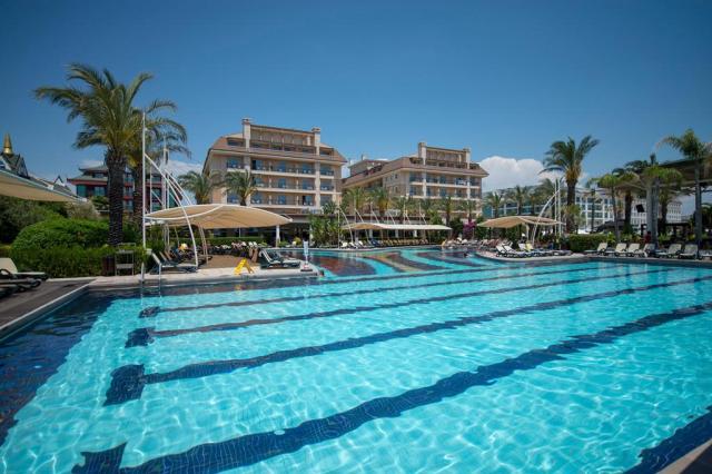 Crystal Hotels Family Resort & Spa 