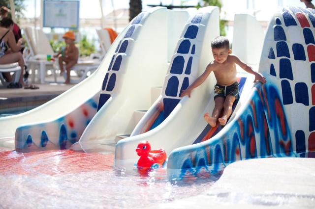 Crystal Hotels Family Resort & Spa 