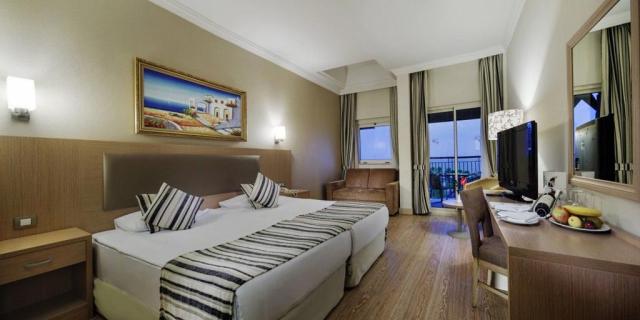 Crystal TAT Beach Golf Resort & Spa Hotel