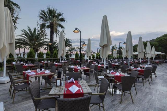 Crystal TAT Beach Golf Resort & Spa Hotel