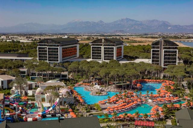 Trendy Hotel Lara
