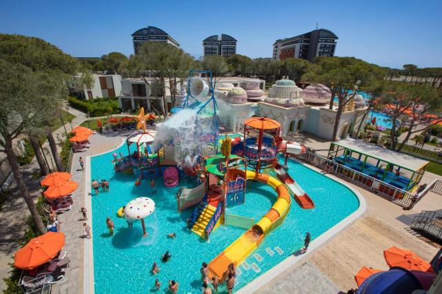 Trendy Hotel Lara