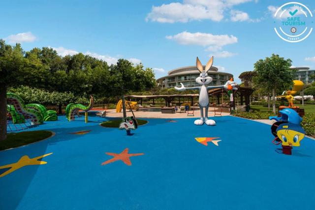 Calista Luxury Resort Hotel