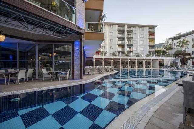 Tac Premiere Hotel & Spa
