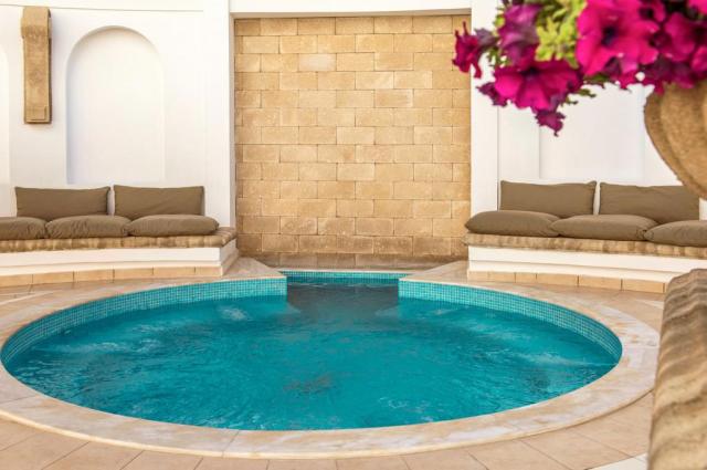 Mitsis Hotels Petit Palais