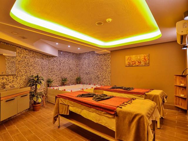 Side Amour Hotel
