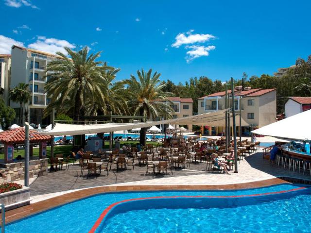 Arum Barut Collection