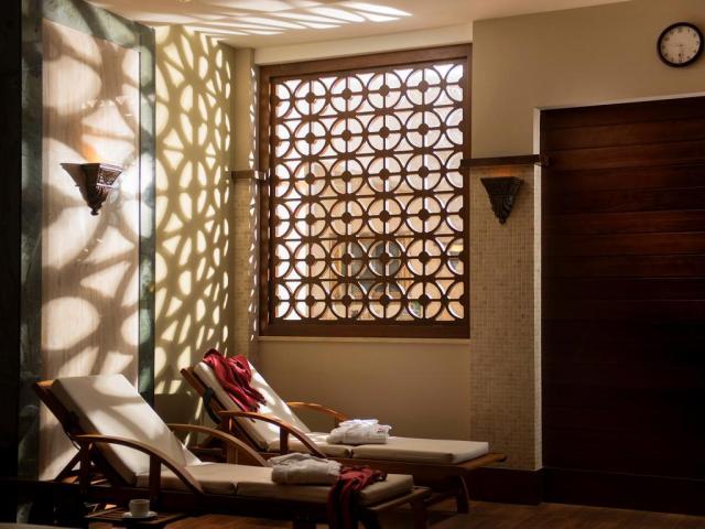 Arum Barut Collection