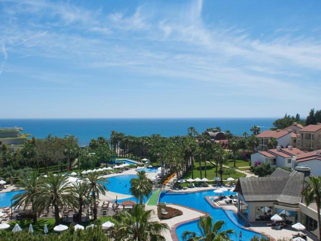 Arum Barut Collection