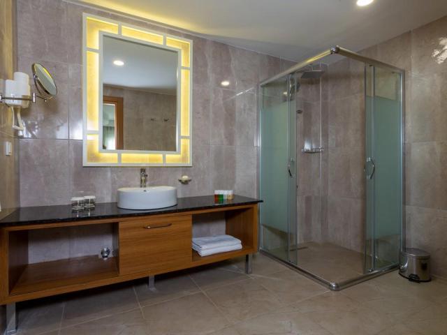 Sherwood Suites Resort