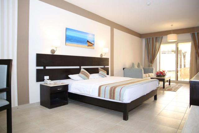 El Karma Aqua Beach Resort