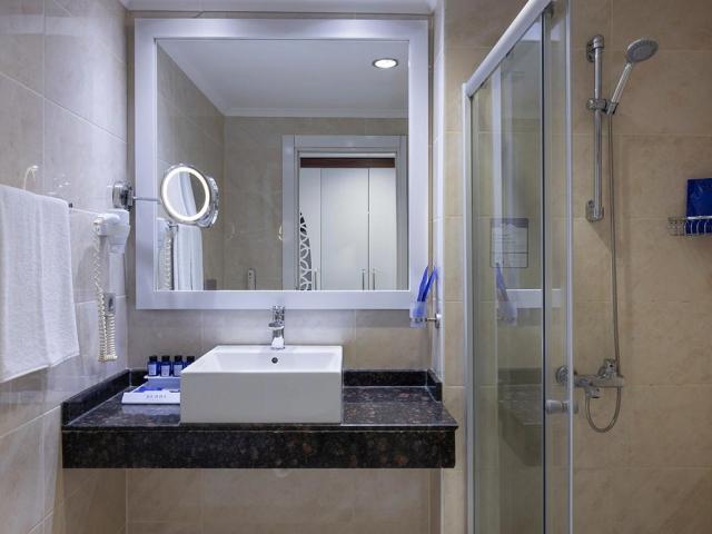 Berry Blue Hotel