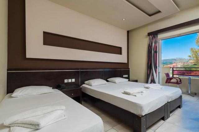 Canadian Hotel 