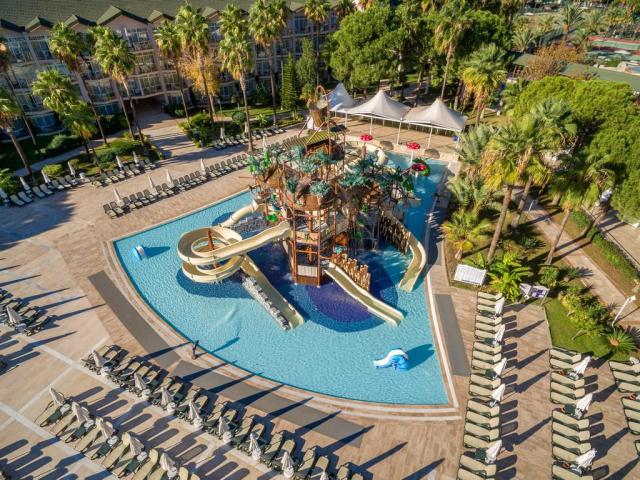 Dobedan World Palace Kemer
