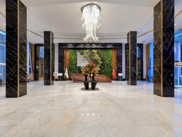 Dobedan World Palace Kemer