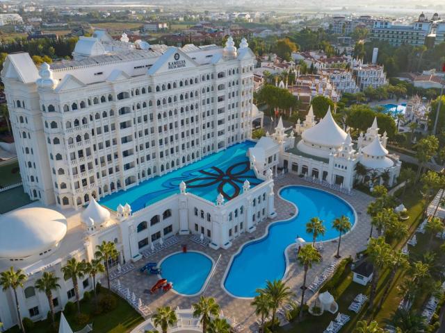 Kamelya World Fulya Hotel & Spa