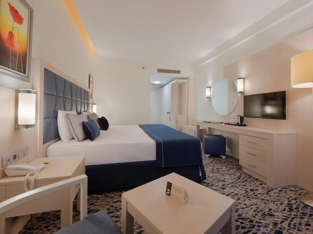 Kamelya World Fulya Hotel & Spa