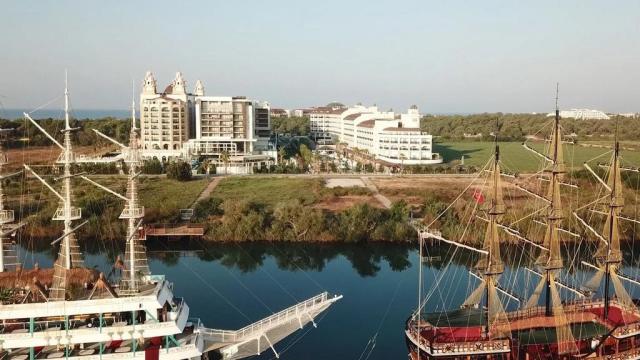 Port River Hotel & Spa