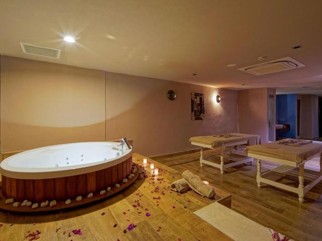 Diamond Elite Hotel & Spa