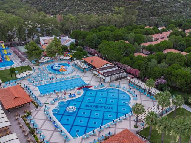 Kustur Club holiday village