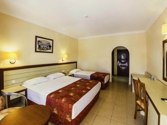 Kustur Club holiday village