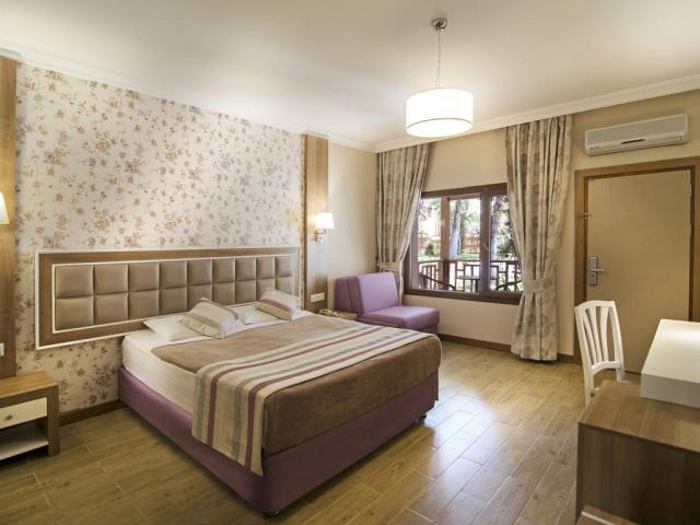 Kustur Club holiday village