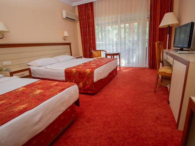 Kustur Club holiday village