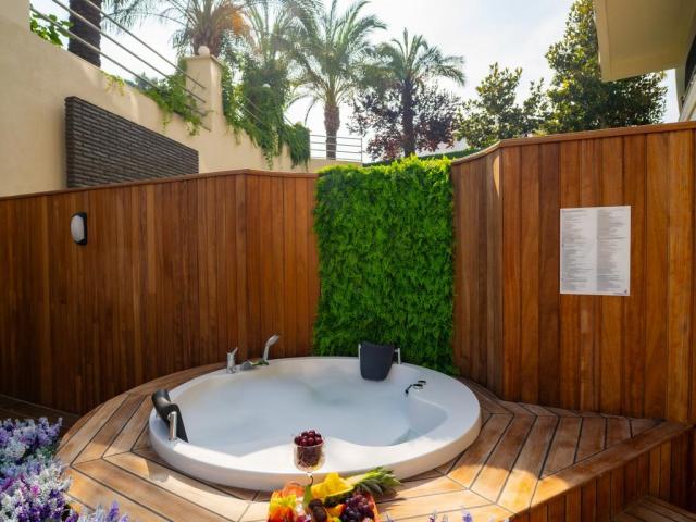 Kirman Hotels Leodikya Resort